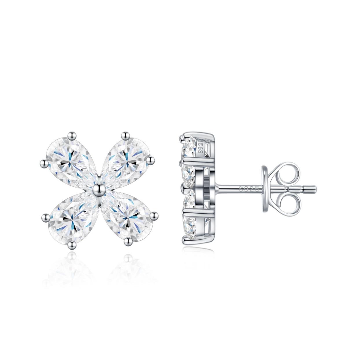 Verena Flower Stud Earrings