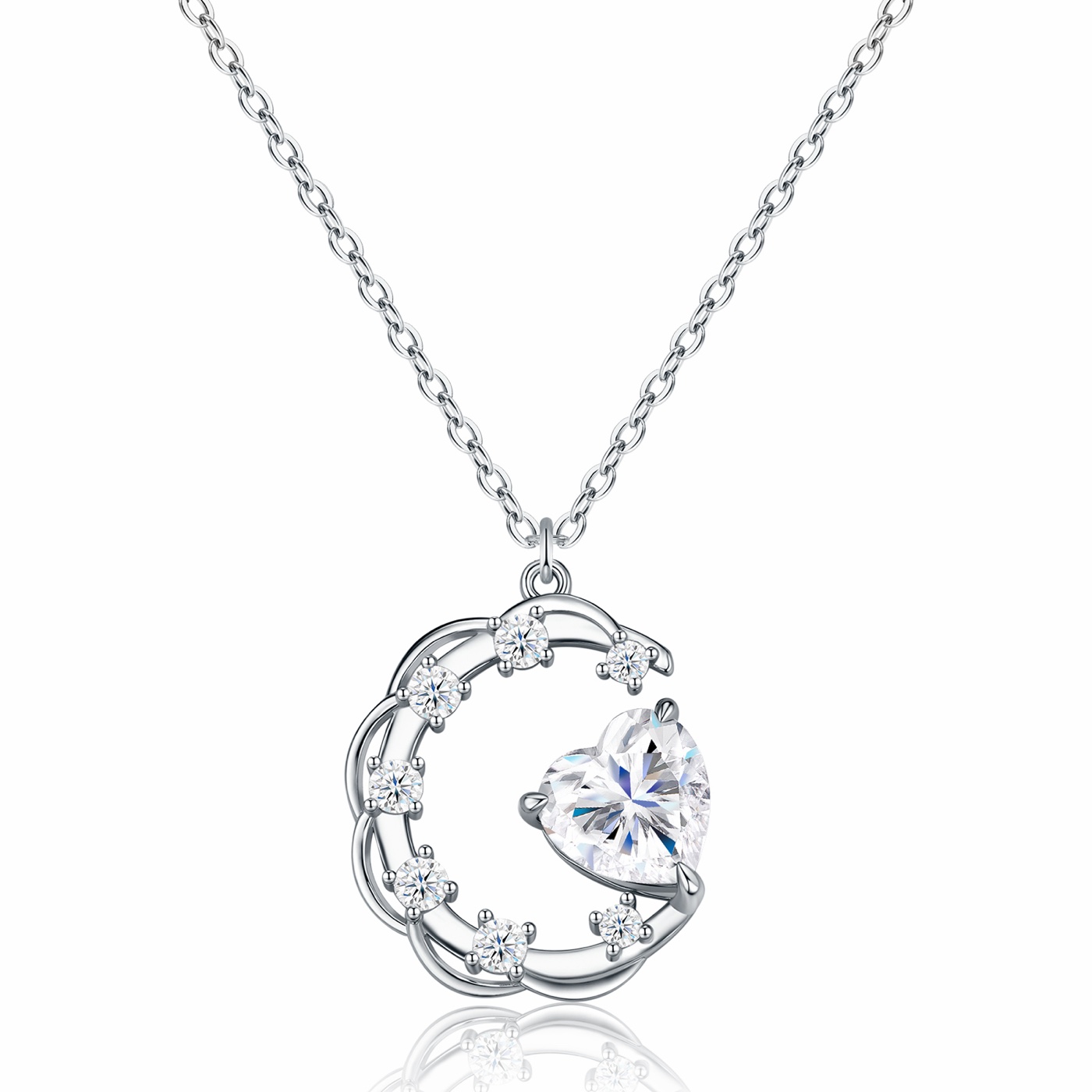 Livia Heart Wreath Necklace