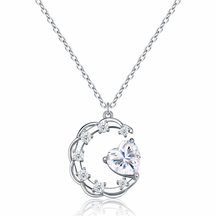 Livia Heart Wreath Necklace