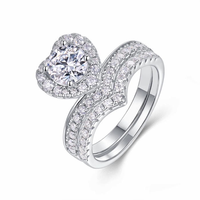 Halcyon Heart Halo Ring