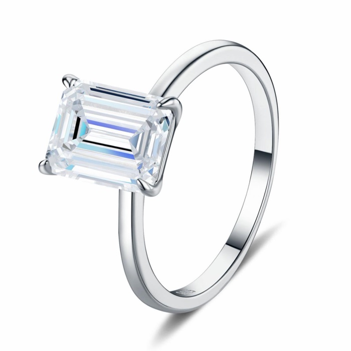 Sabine Emerald Solitaire Ring